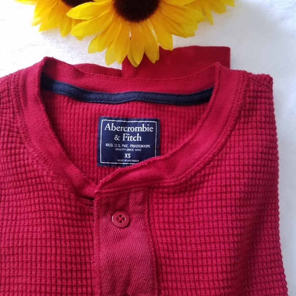 Abercrombie and Fitch Sweater - Picture 2 of 5